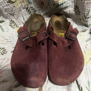 Birkenstock Boston Vintage Zinfandel Pebbled Leather Clogs
